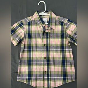 Like new, carters short sleeve button down. 4t